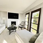 Enjoy In A Top Location Near The Beach Apartament *