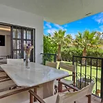 Enjoy In A Top Location Near The Beach Apartament
