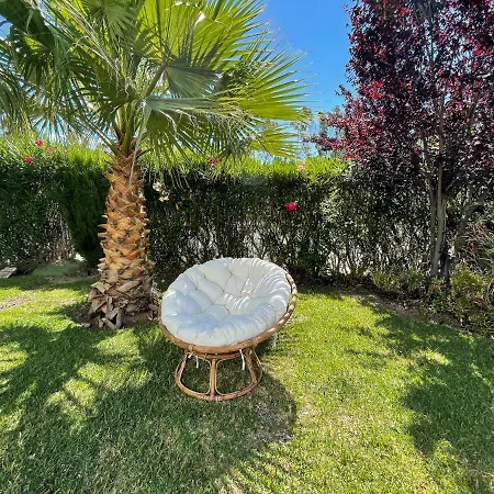 Апартаменти Enjoy In A Top Location Near The Beach