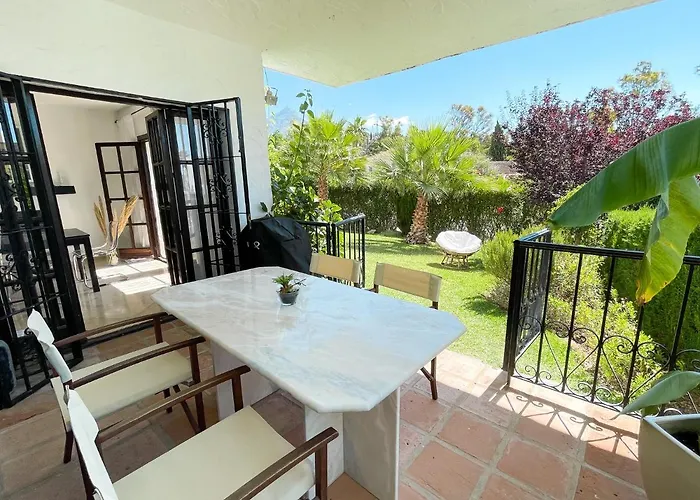 Апартаменти Enjoy In A Top Location Near The Beach *